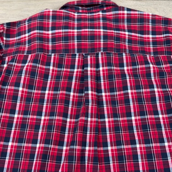 Chaps Men's Easy Care Red White Blue Plaid Button Up Shirt - Picture 8 of 8